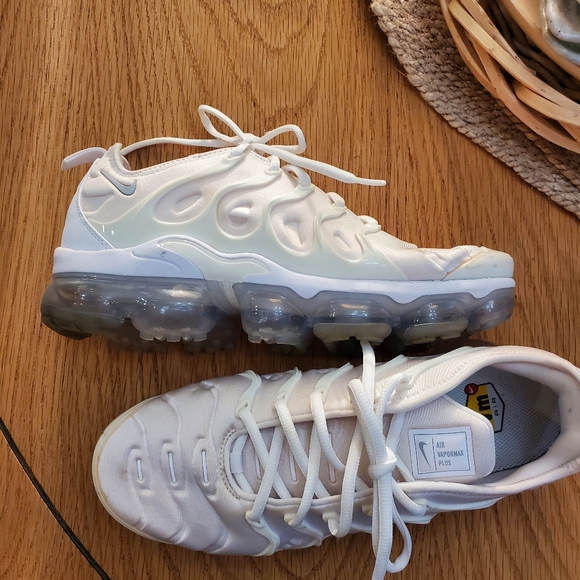 Nike Vapormax - Picture 1 of 9
